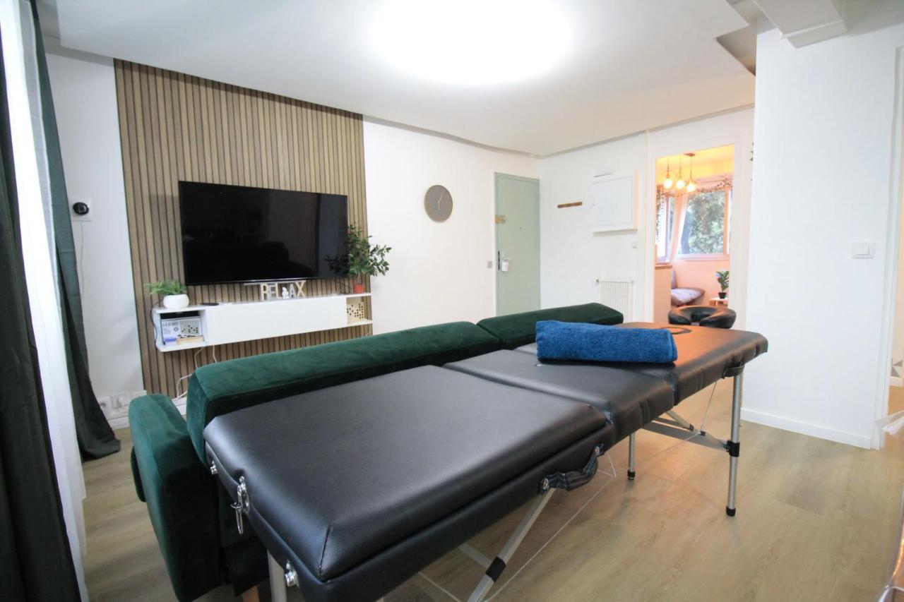Derniere Reservations Avant Indisponibilite En Septembre Pour 12 Mois, Illimites Jacuzzi Spa Bain A Remous Interieur, Sauna Interieur, Parking Reserve, Vue Et Acces Parc, Prestations Uniques, 1Er Etage コルベイユ・エソンヌ エクステリア 写真
